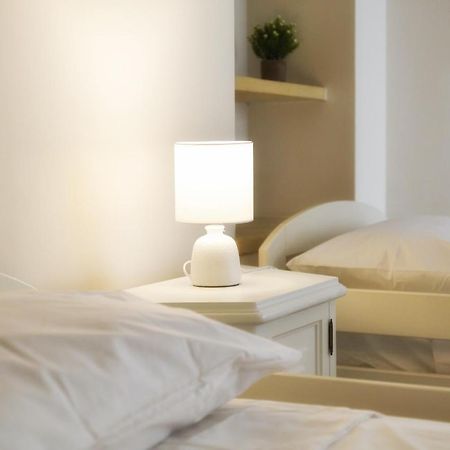 Milestone Inn Лечче Экстерьер фото