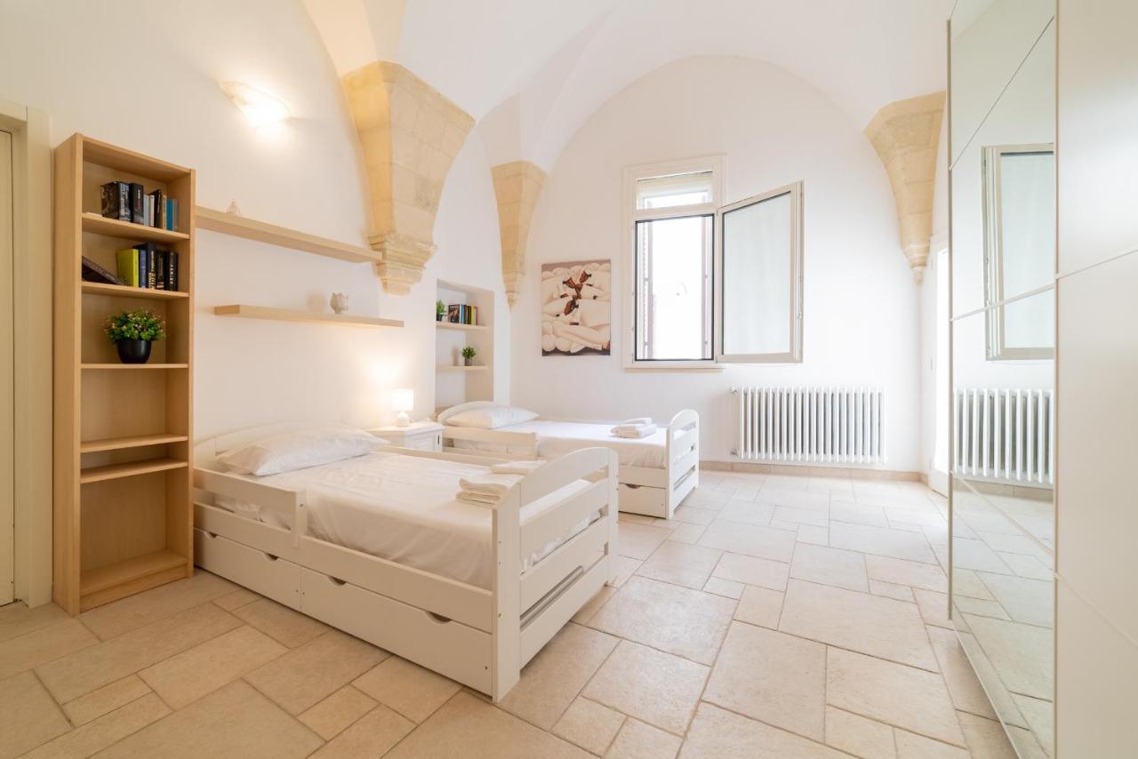 Milestone Inn Лечче Экстерьер фото